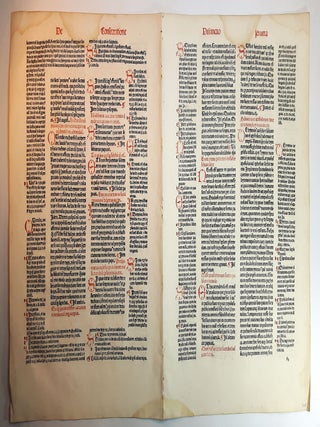 A BIFOLIUM FROM THE DECRETUM (cum apparatu Bartholomaei Brixiensis) PRINTED BY JOHANN GRÜNINGER, STRASSBURG, 1484.